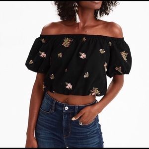 Small American Eagle Boho Bubble Crop Top